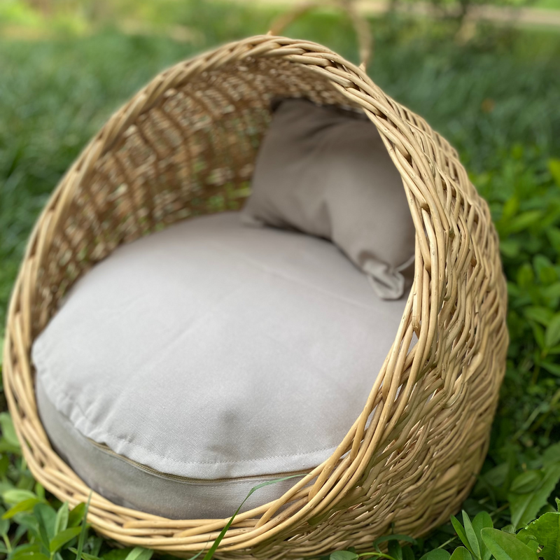 Cama pequeña mimbre natural ovalada con techo