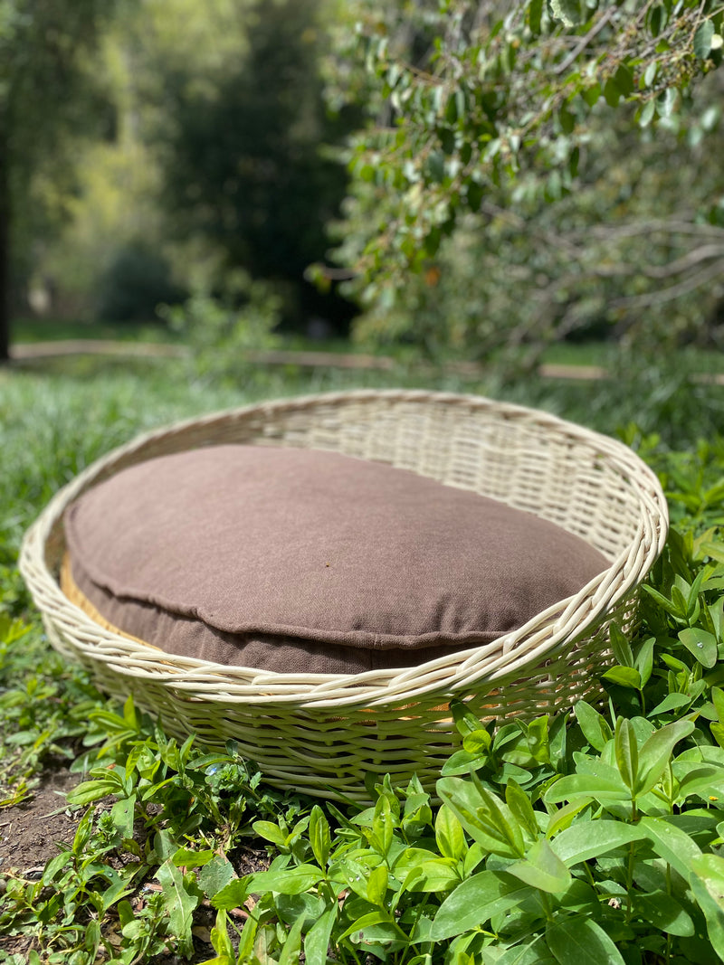 Cama ovalada mimbre mediana - cojín felpa crudo