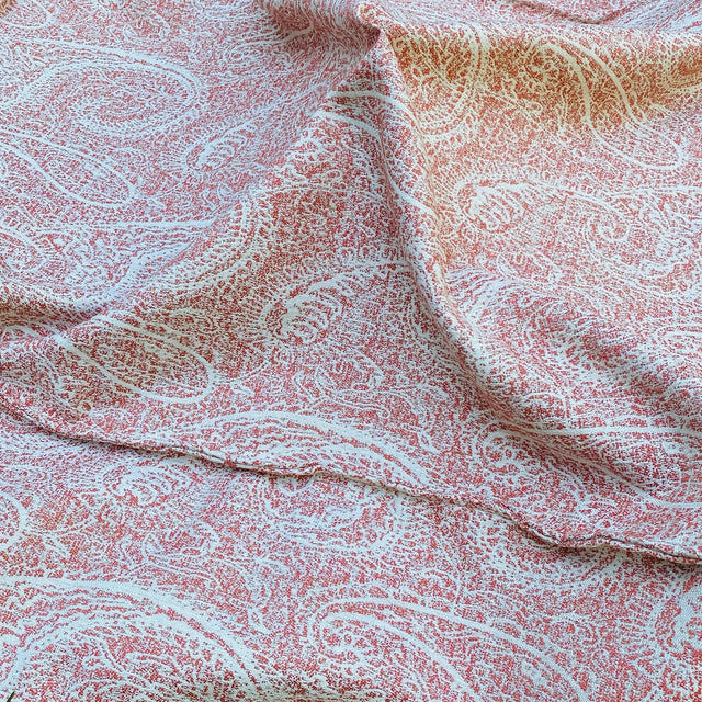 Funda para cama modelo Cozy Pouff Paisley rojo terracota