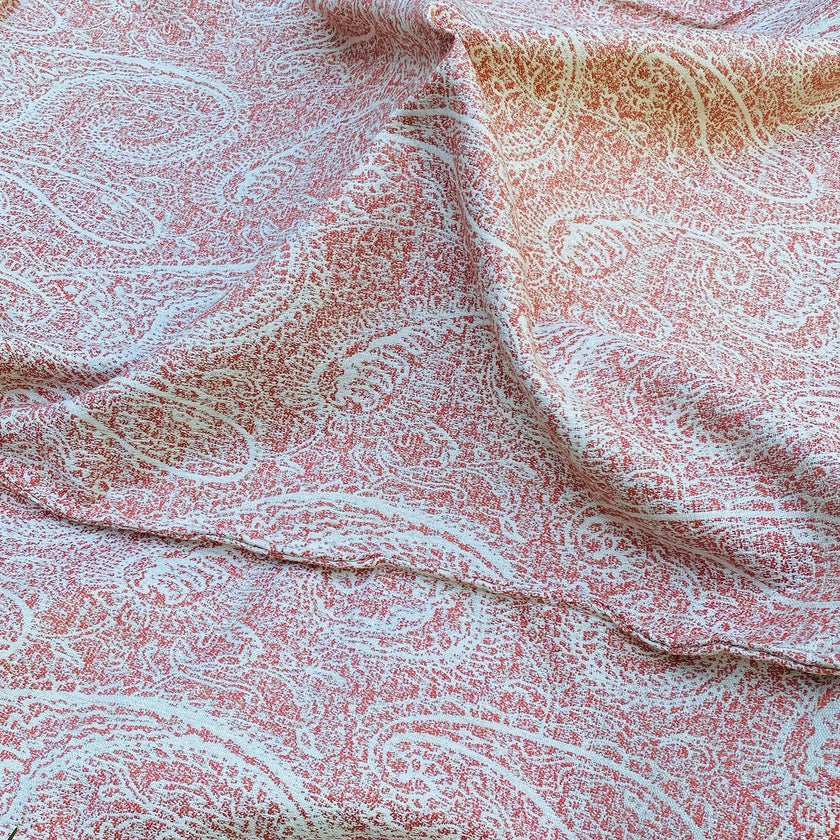 Funda para cama modelo Cozy Pouff Paisley rojo terracota