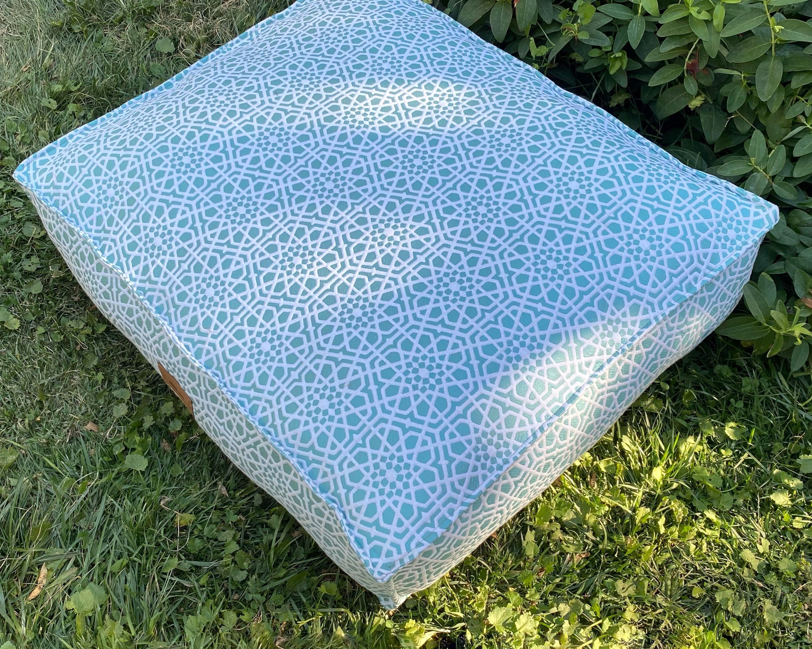 Cama Cozy Pouff verde agua